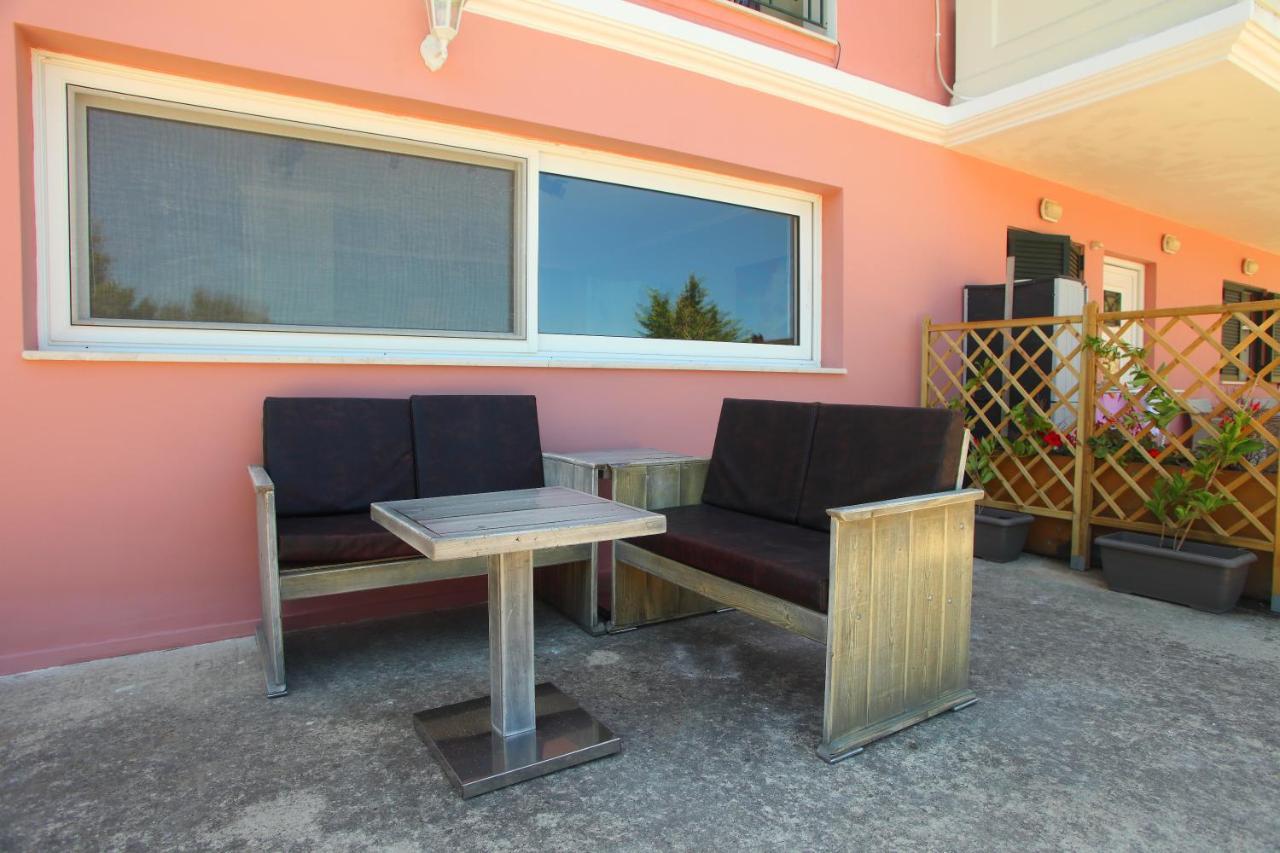 Suite Junior Frínion Exterior foto
